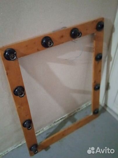 Рамка на зеркало гримерное