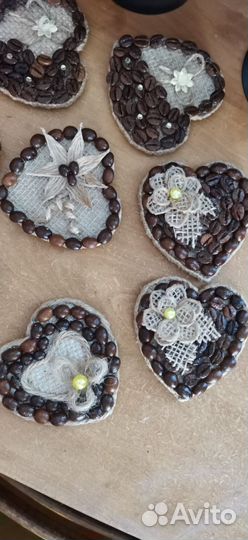 Магниты, шкатулки, вазы