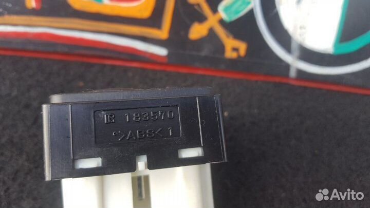 Блок управления зеркалами Mitsubishi Lancer 9