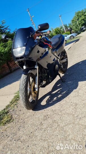 Suzuki gsx 250 Across