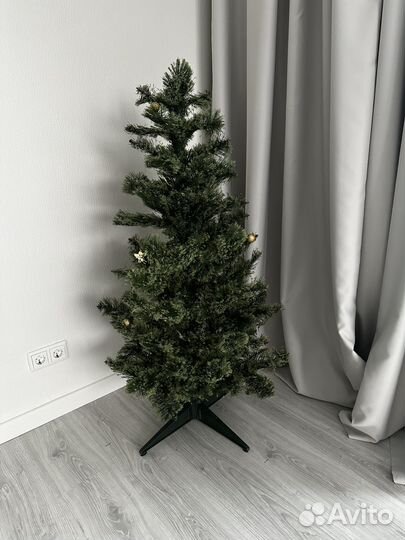 Ель искуственная новогодняя
