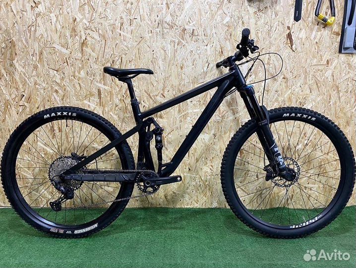 Ghost Riot Trail (2021)