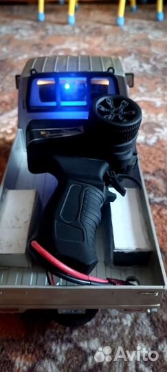 Радиоуправляемая модель 1 10