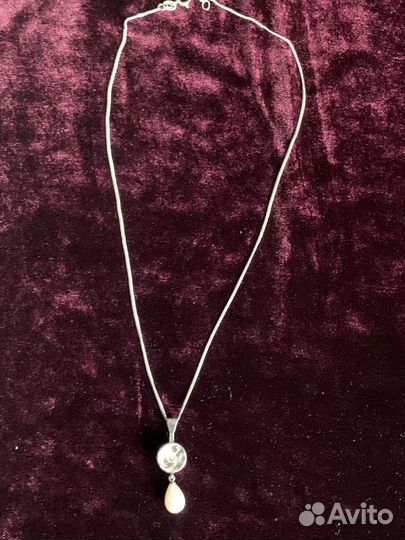 Бижутерия ожерелья, кулоны