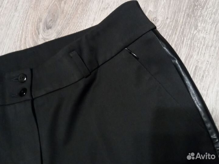Брюки классика, с кожан лампасами,Новые 50 размер