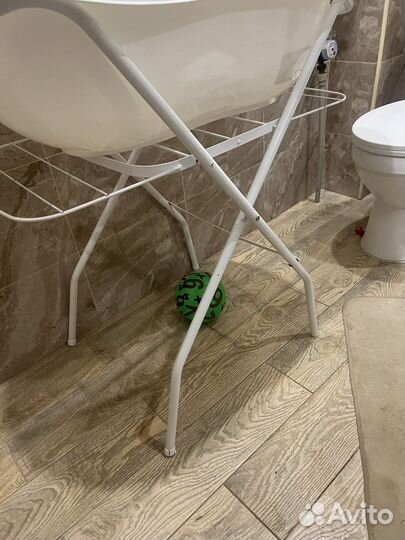 Ванночка для купания с подставкой