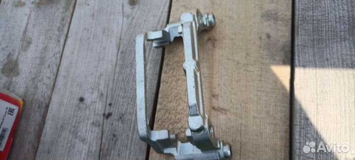 Тормозные скобы на Шевроле Круз цена за пару