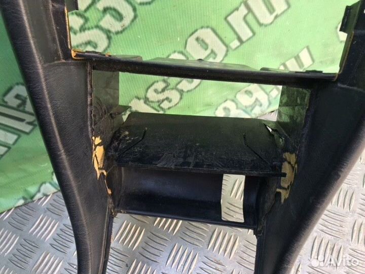 Центральная консоль Mercedes-Benz S124 M102.963