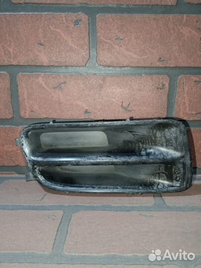 Заглушка бампера nissan bluebird U14 RH