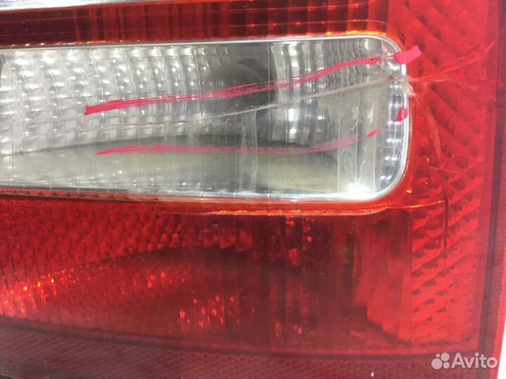 Фонарь задний правый Skoda Octavia