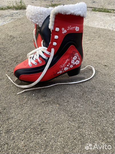 Женские фигурные коньки