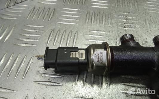 Топливная рампа дизельная citroen C4 2 (OOL10BB01)