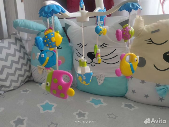 Детский мобиль в кроватку