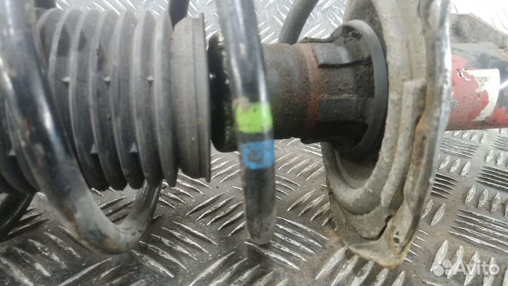 Б/У Б/У Стойка передняя правая