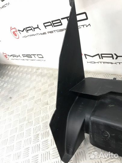 Б/У диффузор интеркулера передний Land Rover Range