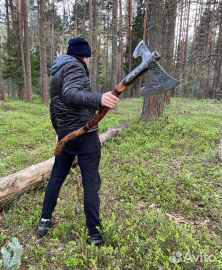 Топор кованый двусторонний ручной работы