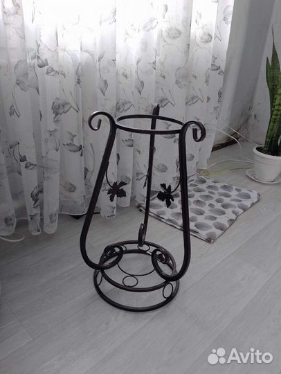 Подставка для цветов