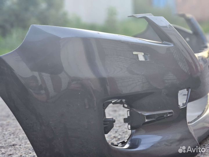 Бампер Toyota RAV4 2010 года