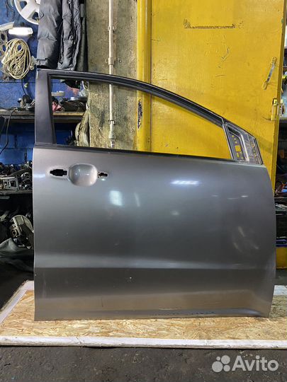 Дверь передняя правая SsangYong Actyon