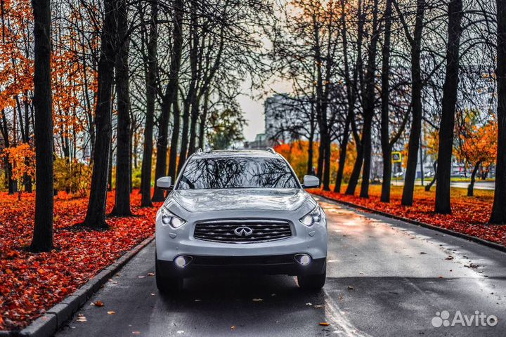 Аренда авто Infinity FX35 в Барнауле