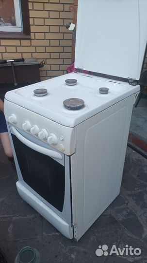 Продам б/у газовую плиту