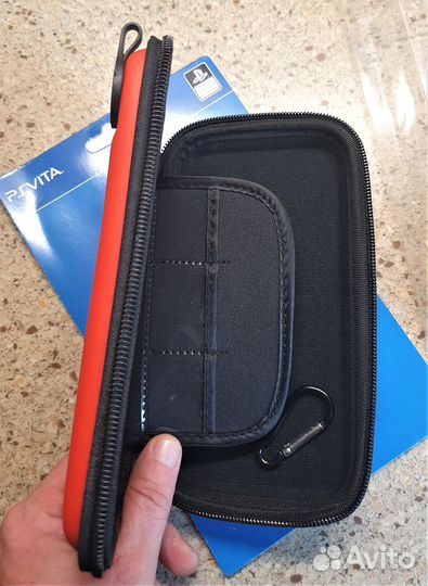 Сумки для PSVita 1000/2000 Красные Новые