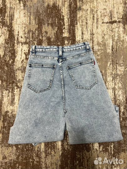 Джинсы женские