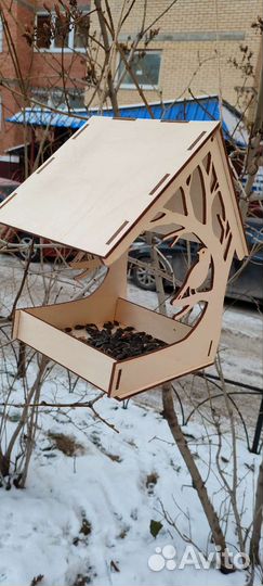 Кормушка для птиц