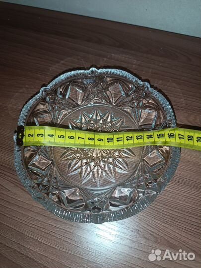 Хрустальная ваза