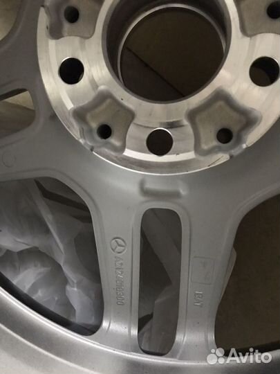 Колесо на Мерседес