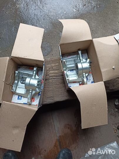 Суппорта тормозные передние, для пежо 206