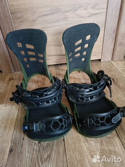 Крепления для сноуборда M/L Union str