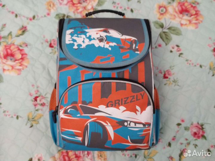 Рюкзак школьный