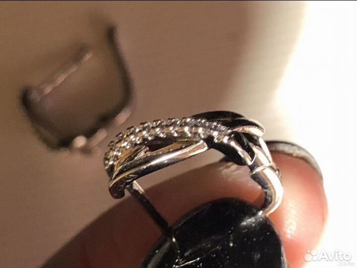 Серебряные серьги Лаура новые