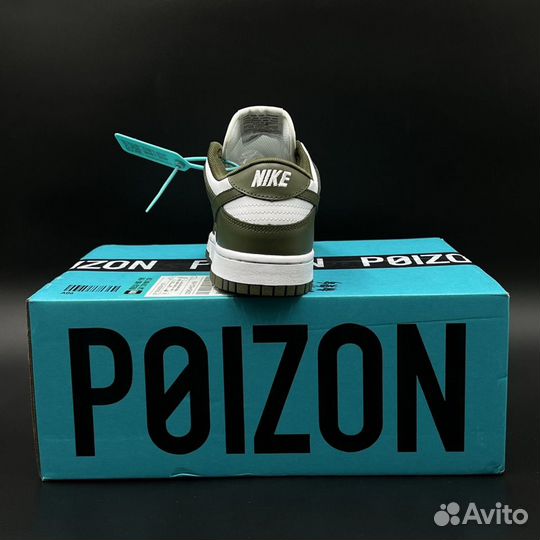 Кроссовки Nike dunk low