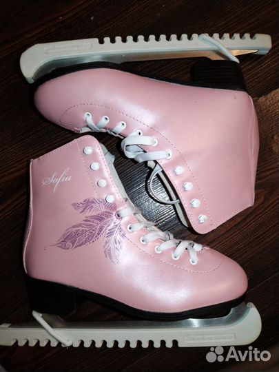 Фигурные коньки новые р.40