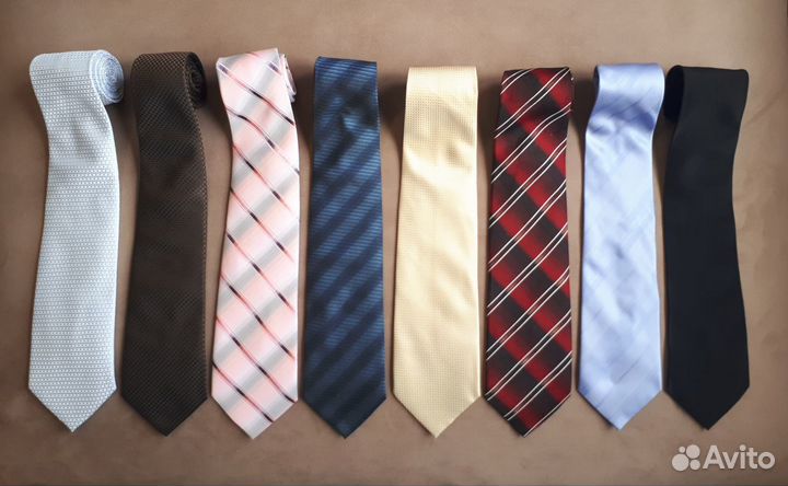 Набор галстуков