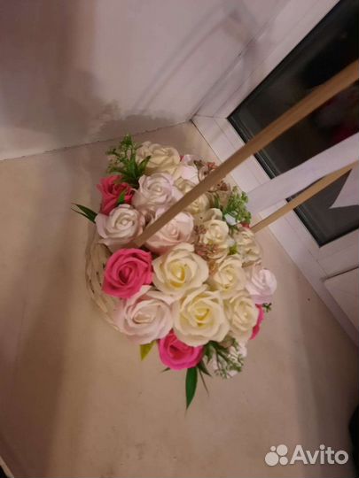 Нежный букет из мыльных роз