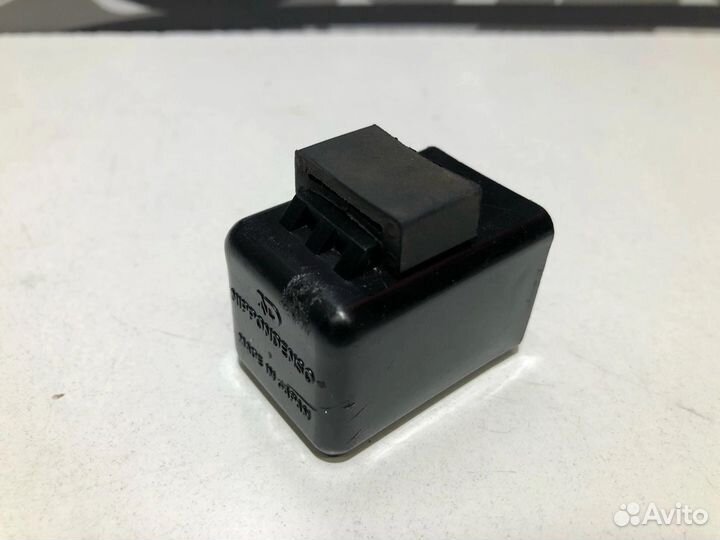 Реле поворотников Kawasaki ZZR 400-2 1994г