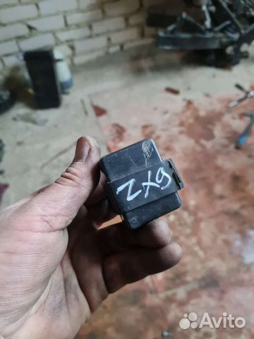 Kawasaki zx9r реле бензонасоса