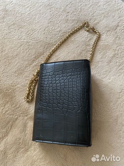 Маленькая кожаная сумка