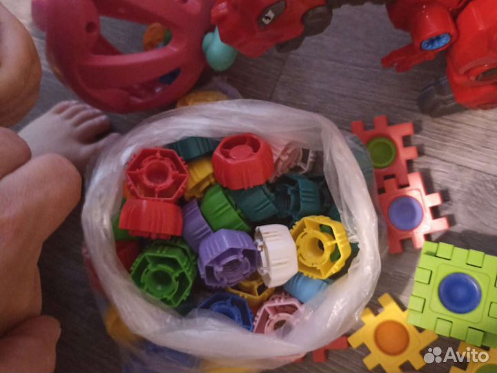 Развивающие игрушки пакетом