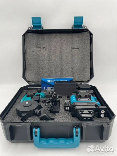 Лазерный уровень Maкиta со штативом