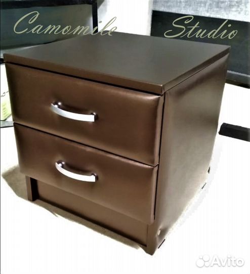 Тумбочка прикроватная