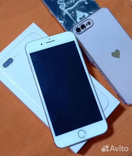 Телефон iPhone 8 plus