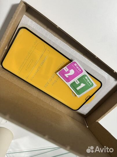 Защитное стекло iPhone 11 pro