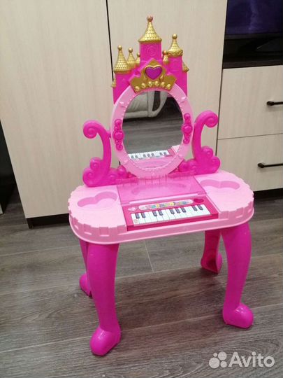 Детский туалетный музыкальный столик для девочек