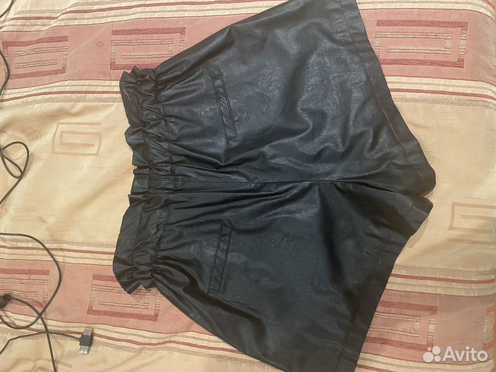 Шорты кожаные