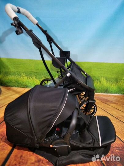 Прогулочная коляска новая с реверсивным блоком