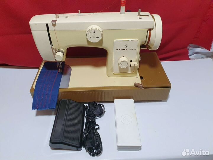 Швейная машина Чайка 132м